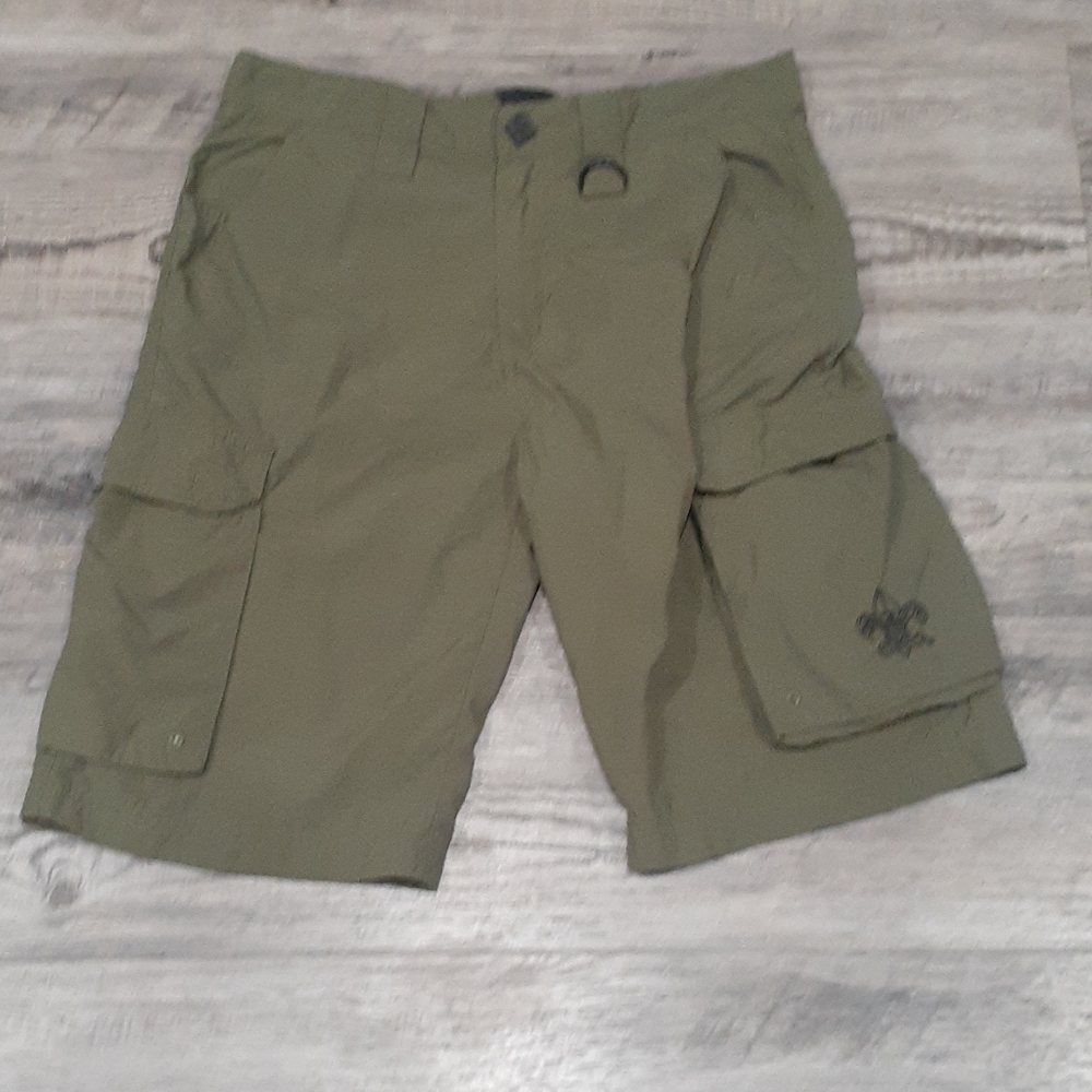 Boys, boy scout shorts ( Youth Large)